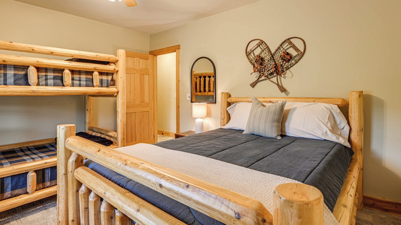 Photo of Bedroom in Harrison Valley