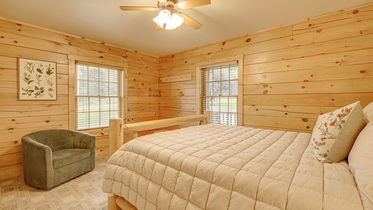 Photo of Bedroom in Harrison Valley