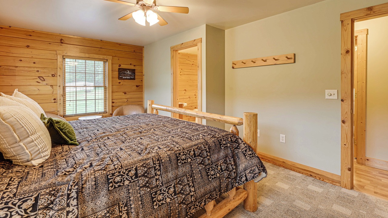 Photo of Bedroom in Harrison Valley