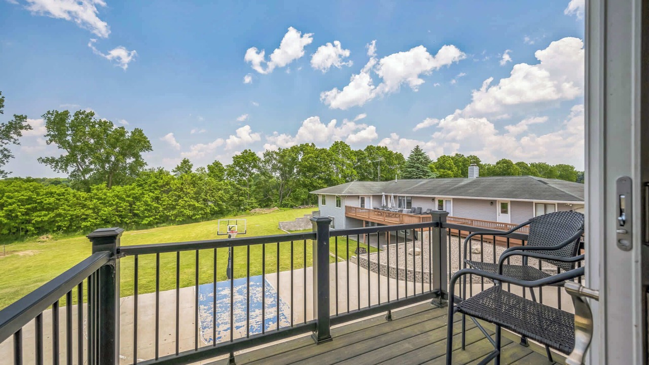 Photo of Patio Balcony in Grass Lake