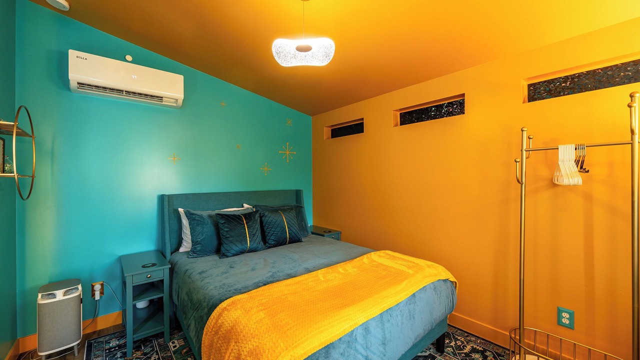 Photo of Bedroom in New Papago Parkway