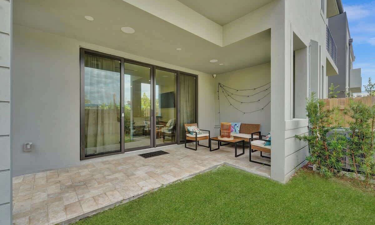 Photo of Outdoor in Lake Ridge