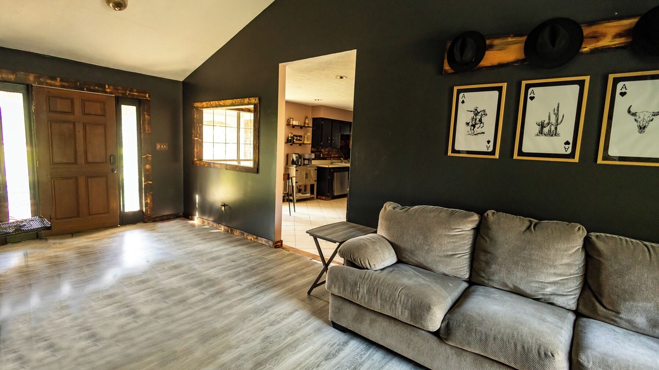 Photo of Livingroom in Richmond Hill