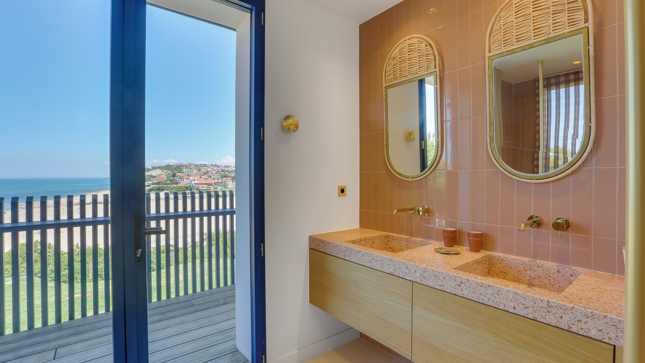 Photo of Others in Bidart