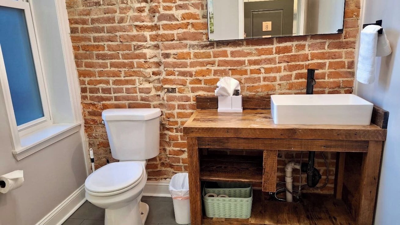 Photo of Bathroom in North Philadelphia West