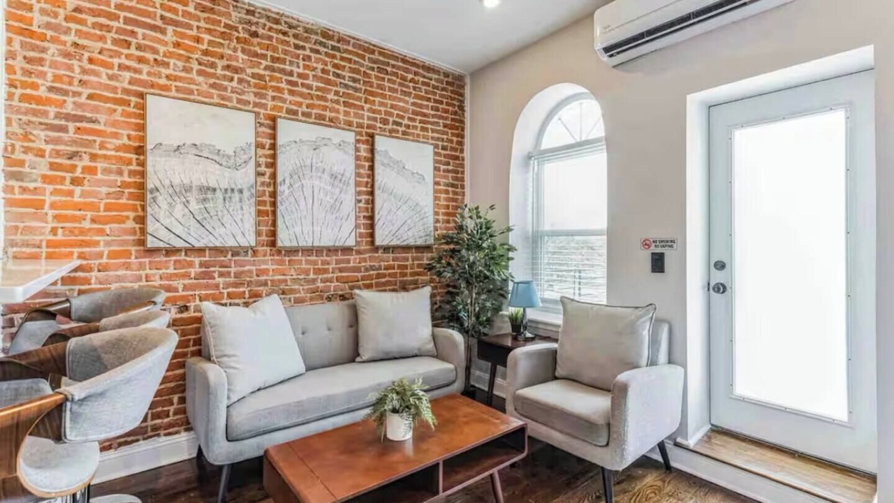Photo of Livingroom in North Philadelphia West