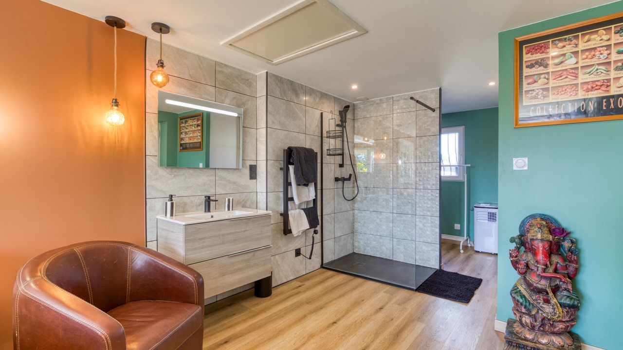 Photo of Bathroom in Saint-Just