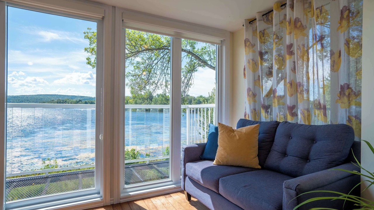 Photo of Livingroom in Saint-Remi-de-Tingwick