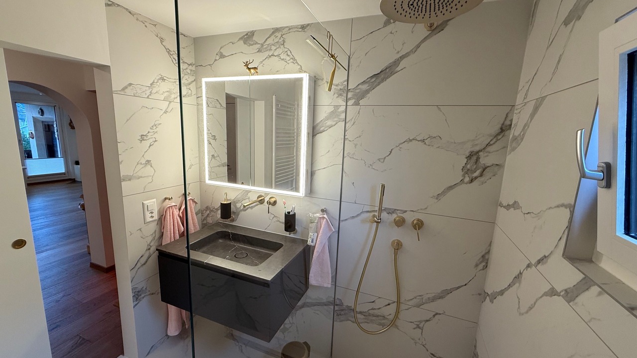 Photo of Bathroom in Bever