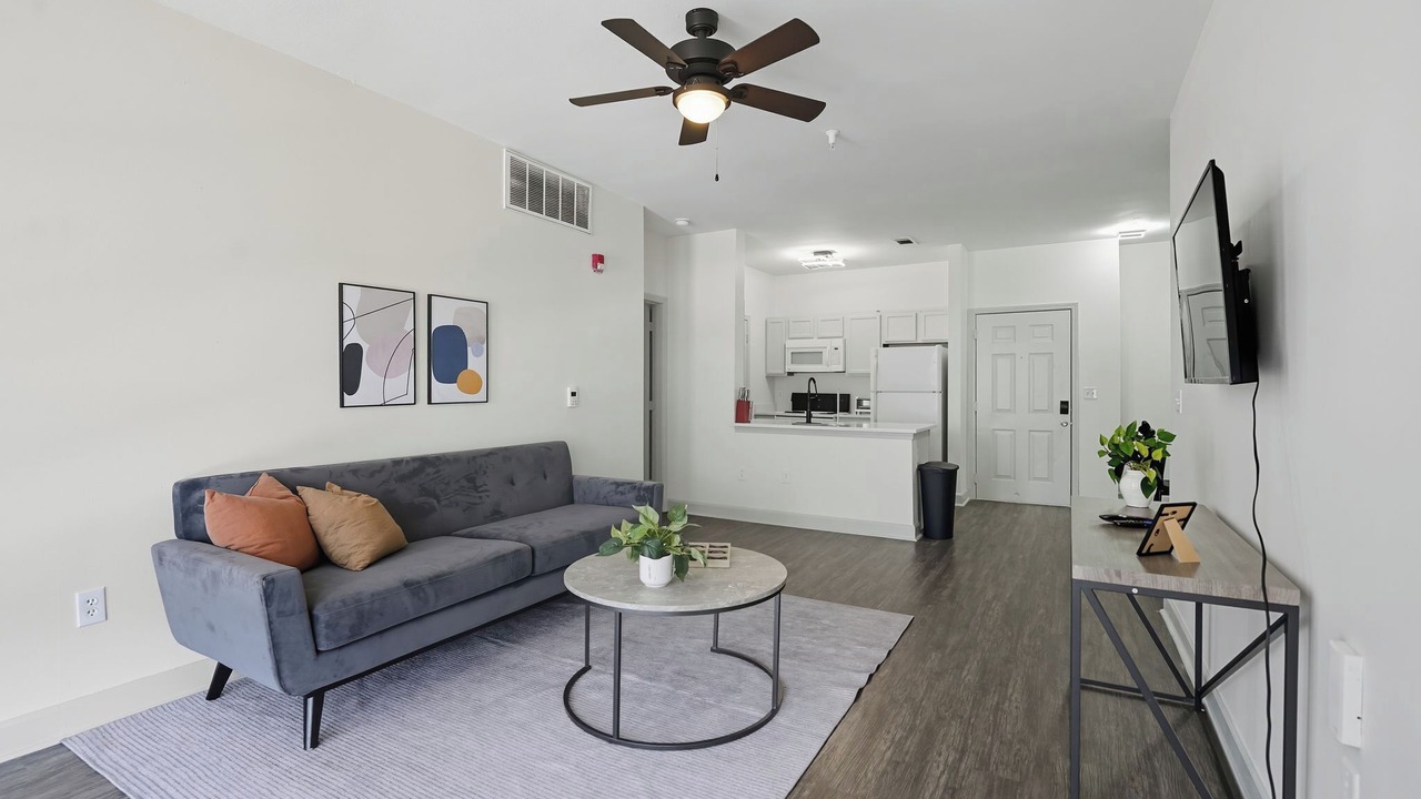 Photo of Livingroom in University District