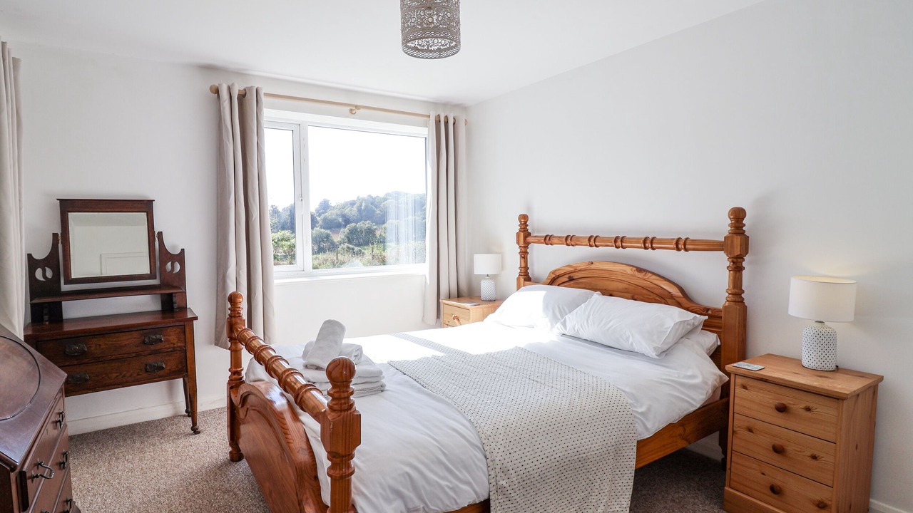 Photo of Bedroom in Newton Ferrers