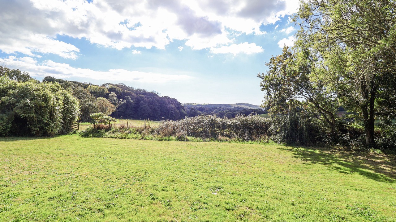 Photo of Others in Newton Ferrers