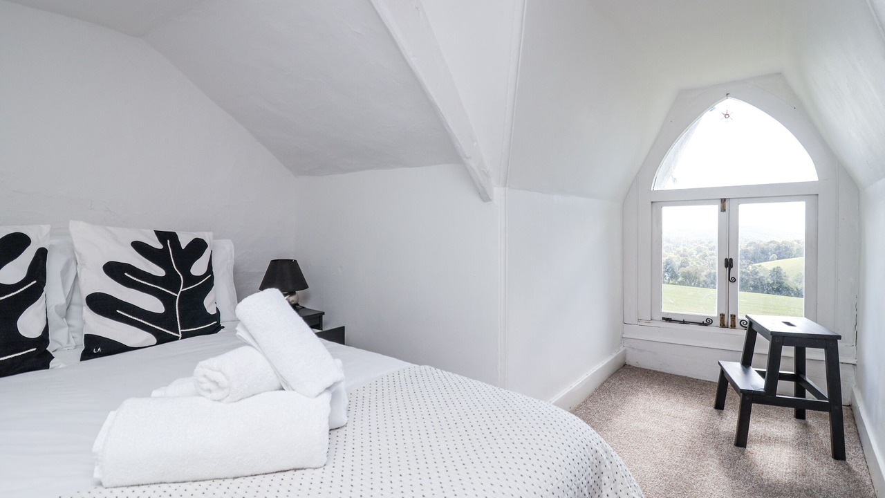 Photo of Bedroom in Newton Ferrers