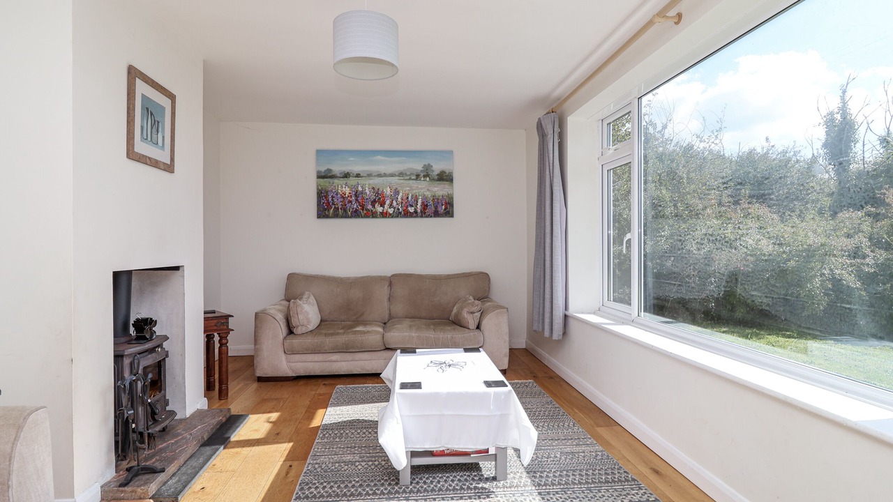 Photo of Livingroom in Newton Ferrers