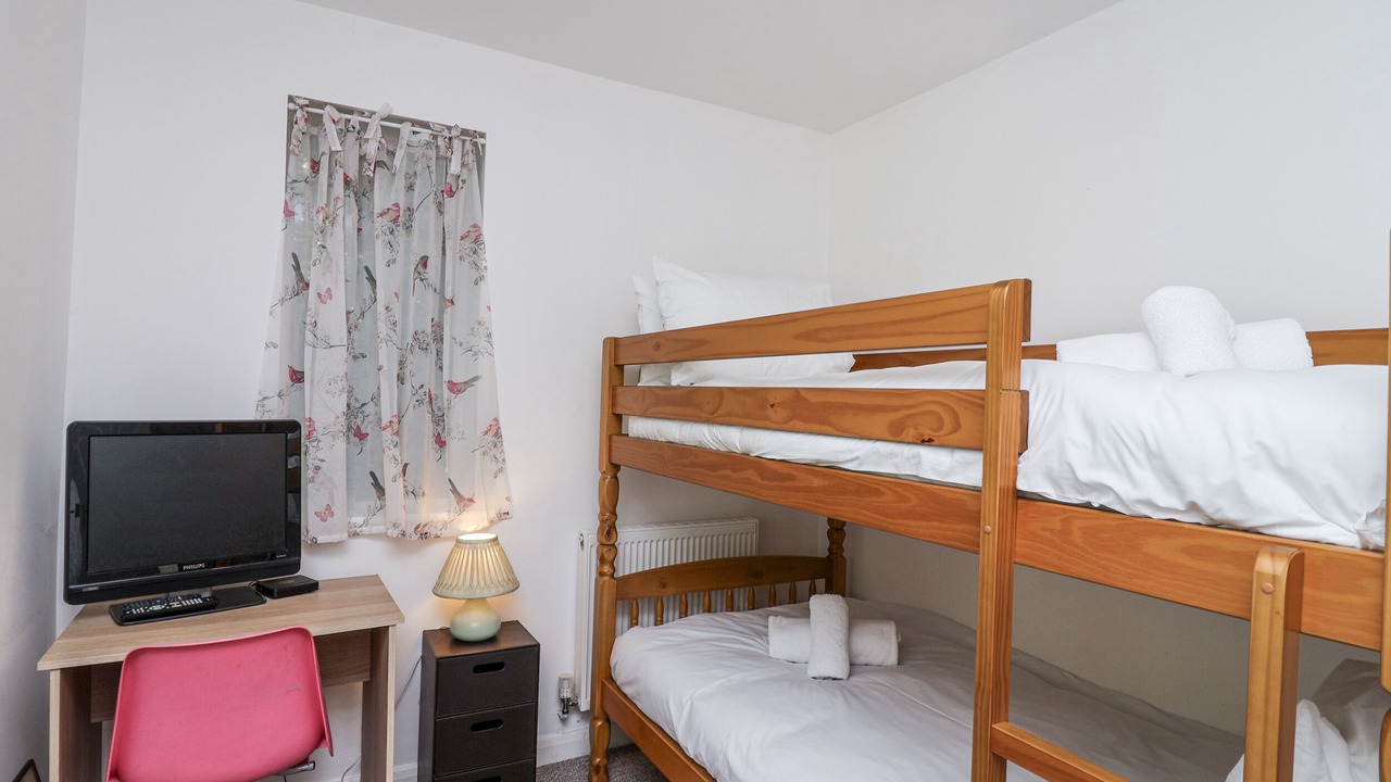 Photo of Bedroom in Newton Ferrers