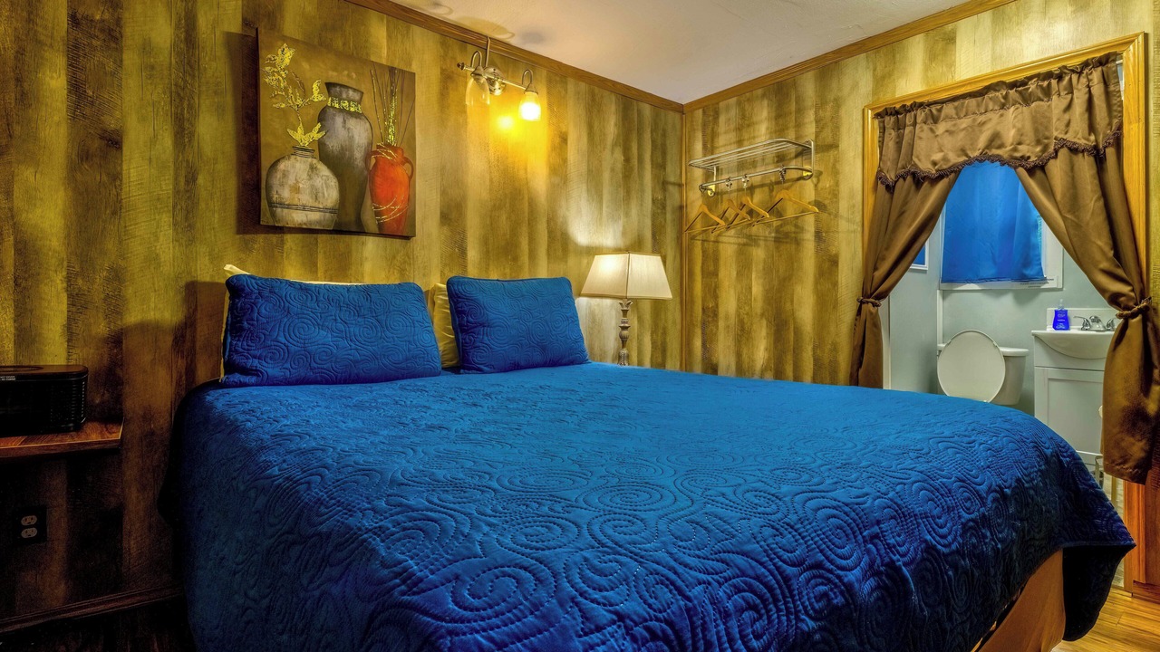 Photo of Bedroom in Cherokee