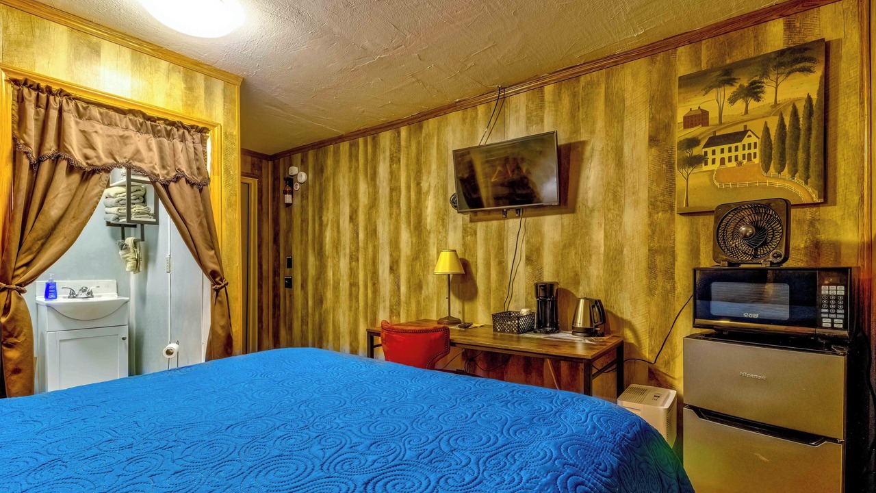 Photo of Bedroom in Cherokee