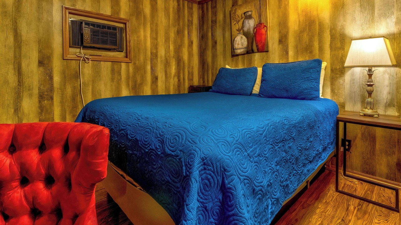 Photo of Bedroom in Cherokee