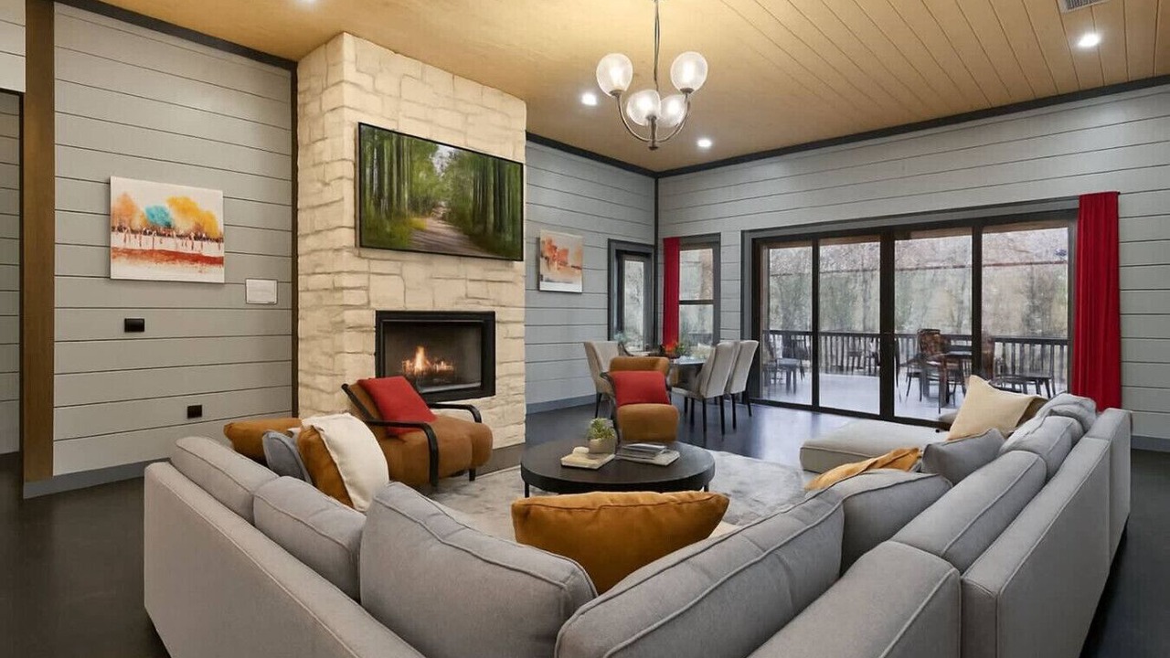Photo of Livingroom in Broken Bow
