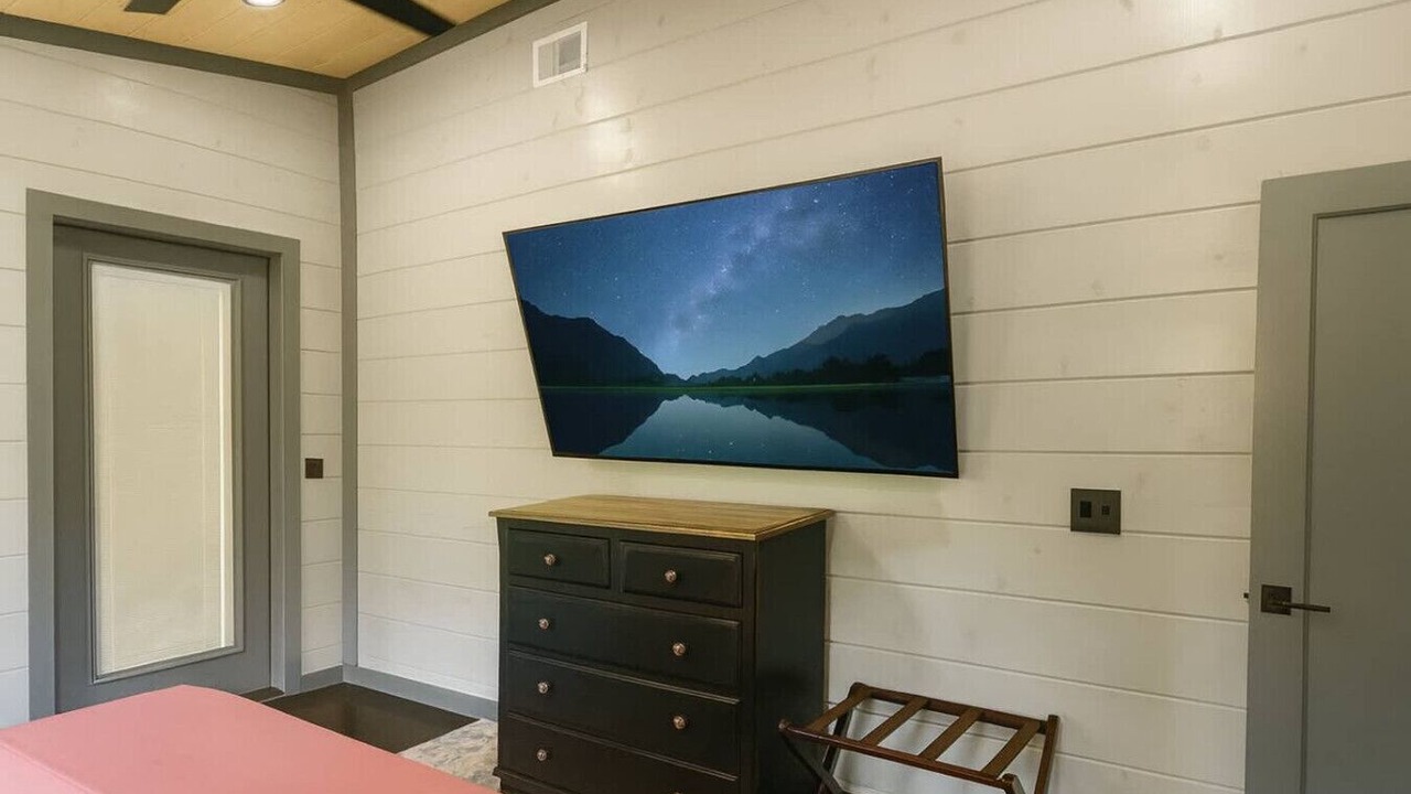 Photo of Bedroom in Broken Bow