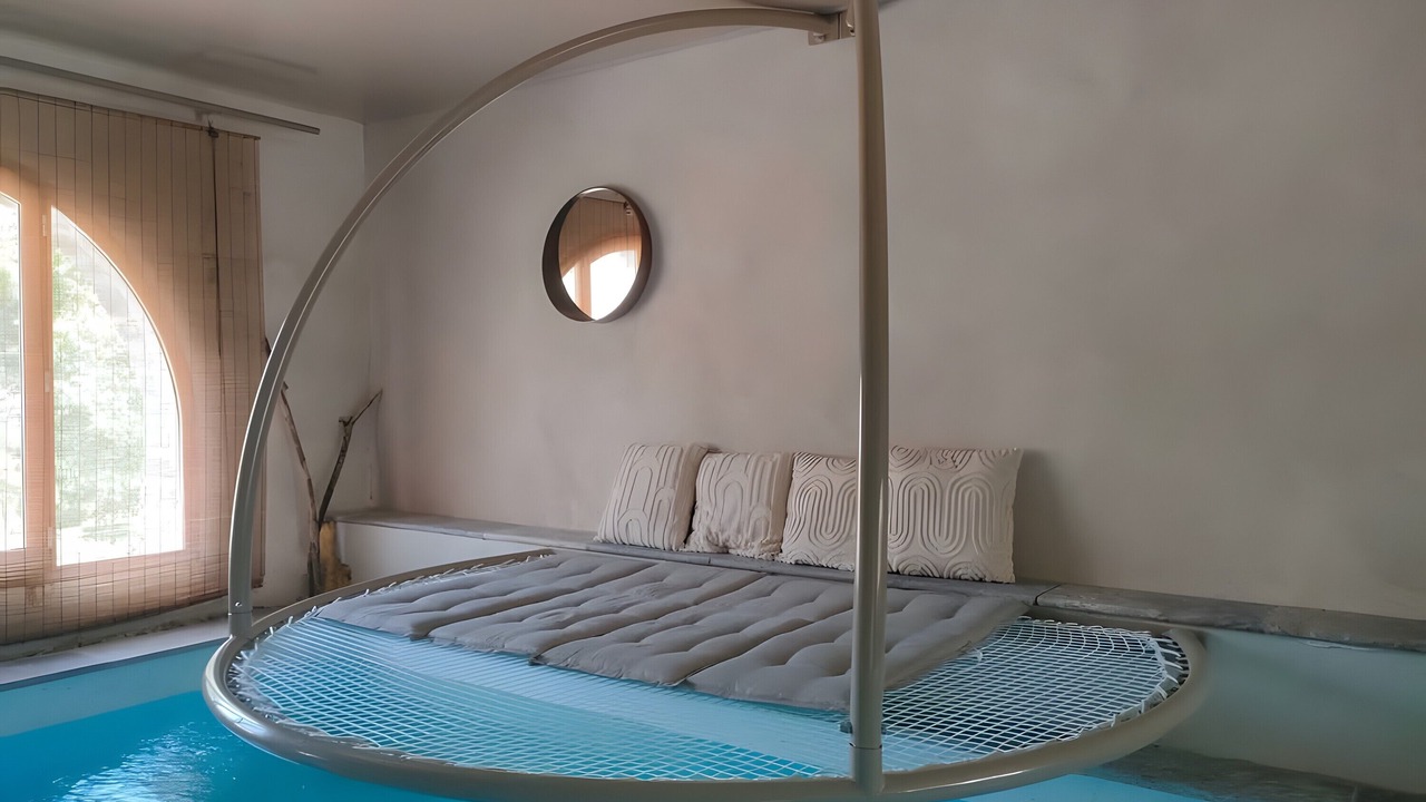 Photo of Outdoor in Mostuejouls