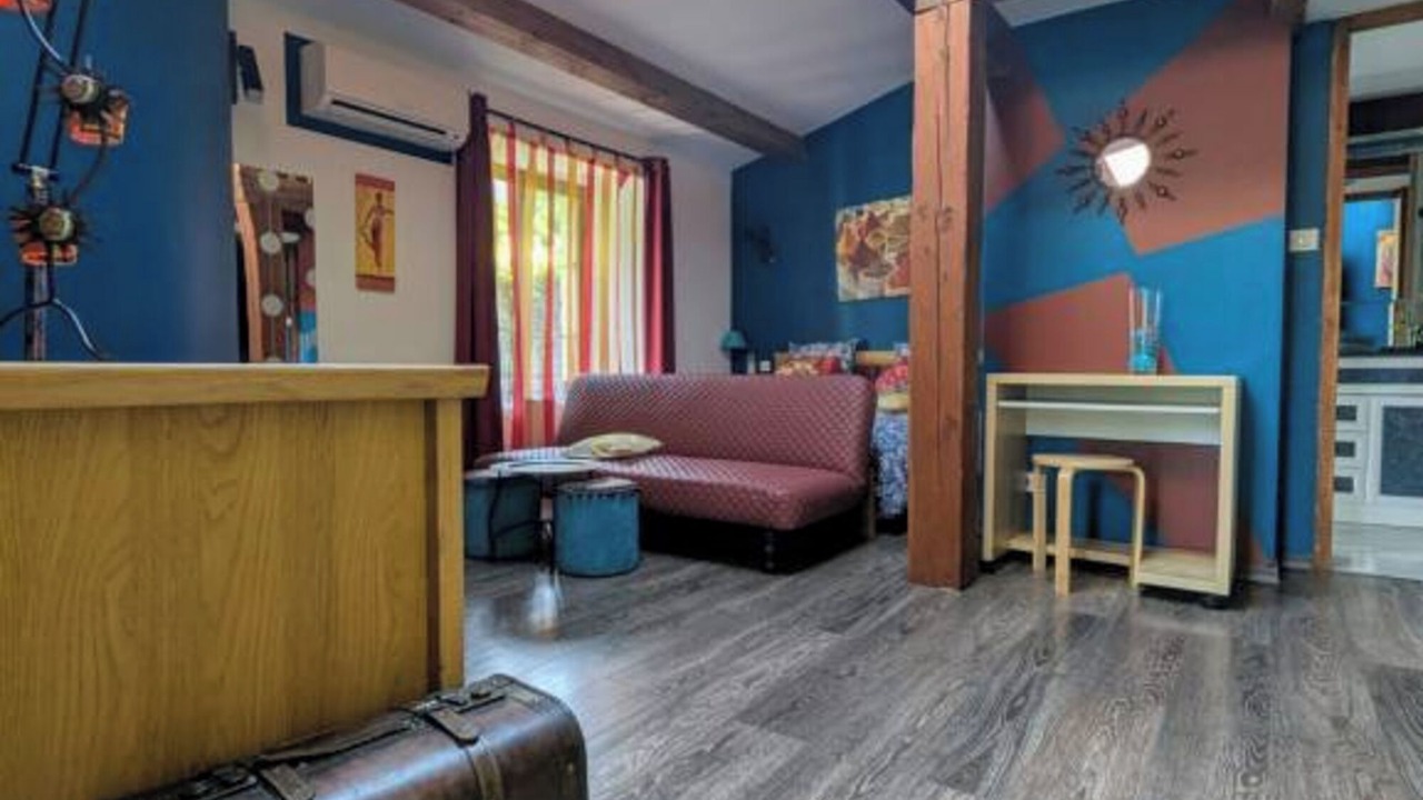 Photo of Others in Mostuejouls