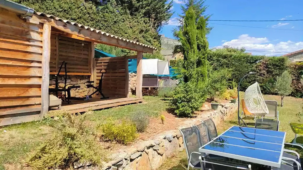 Photo of Outdoor in Mostuejouls