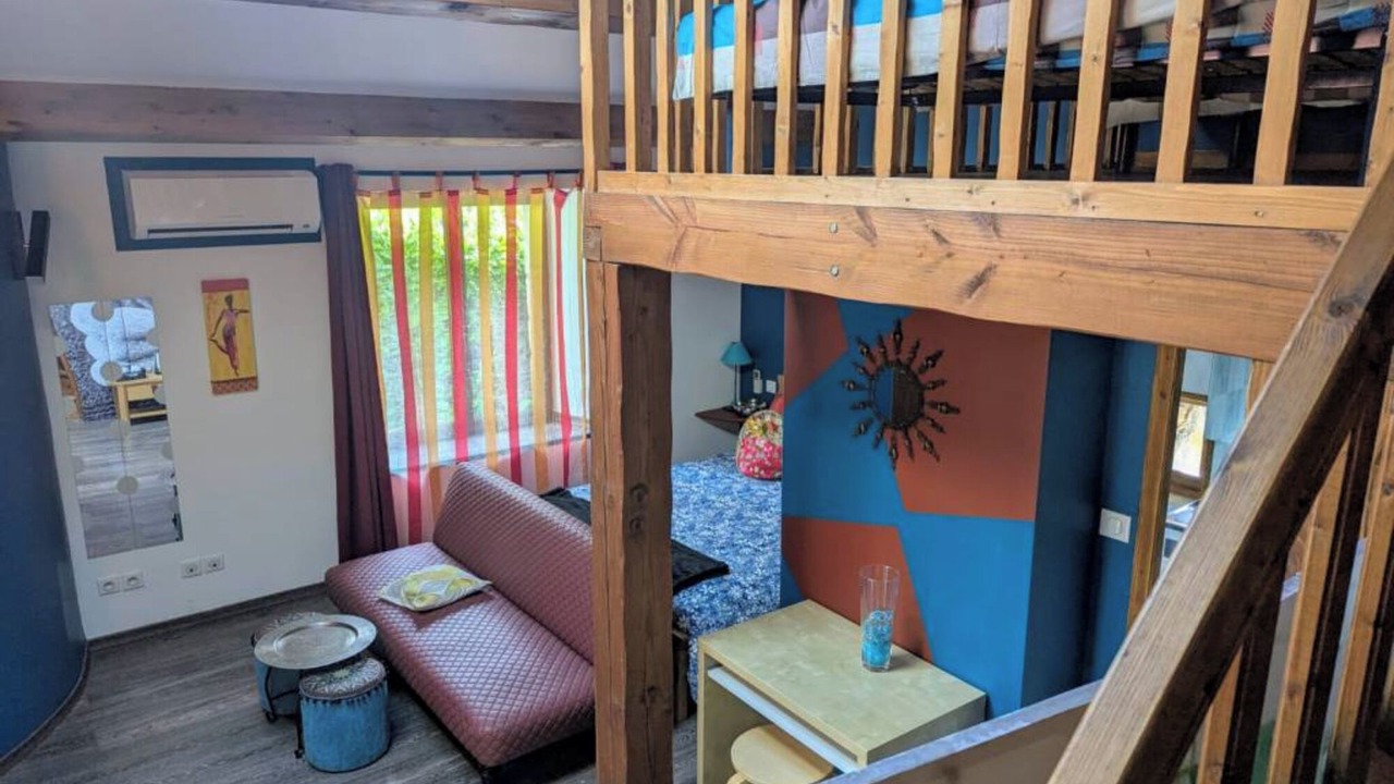 Photo of Livingroom in Mostuejouls