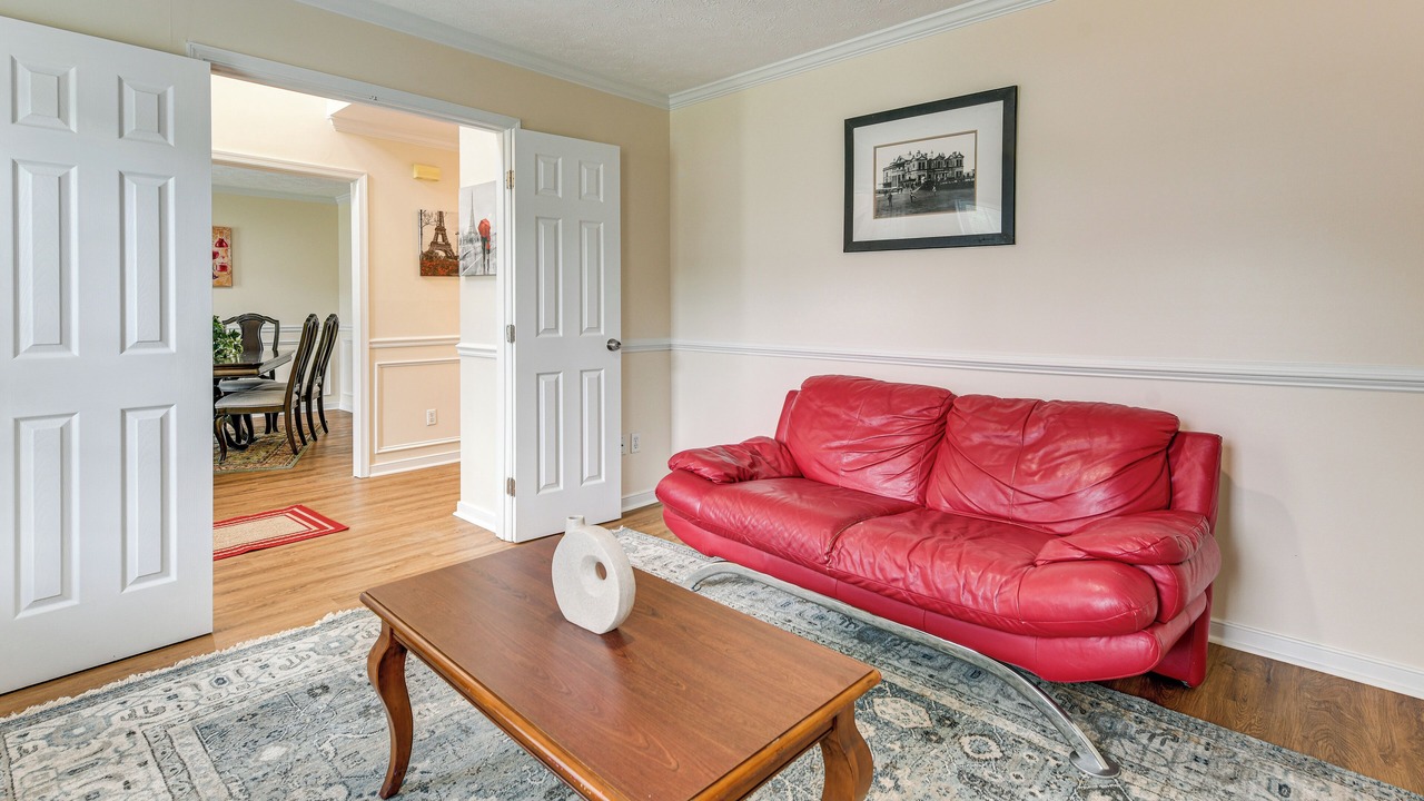 Photo of Livingroom in North Chesterfield