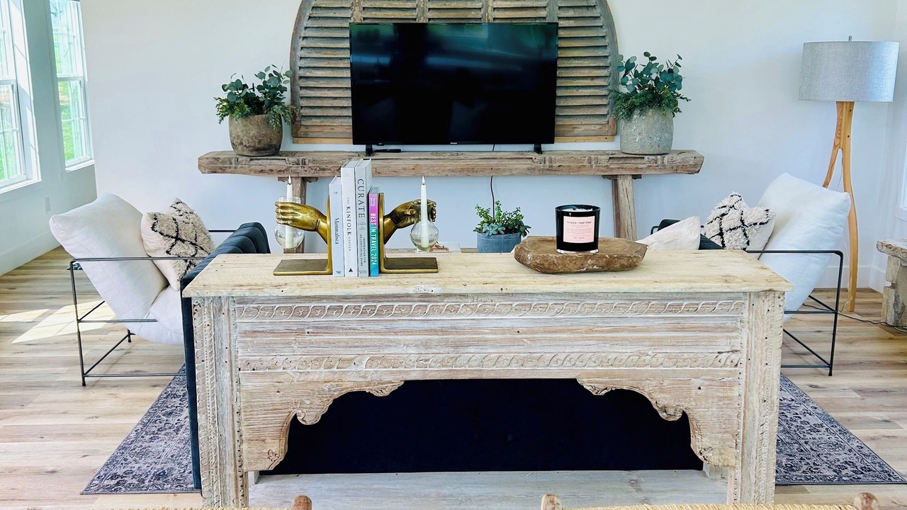 Photo of Livingroom in La Grange
