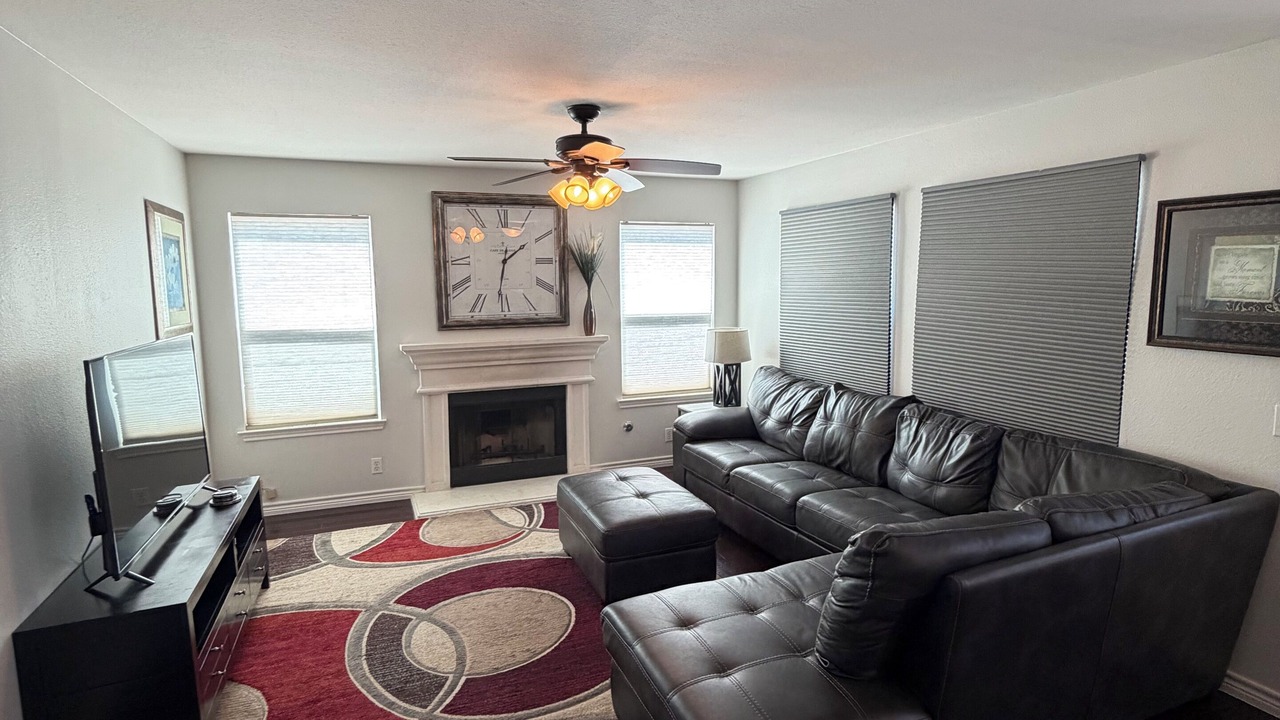Photo of Livingroom in Hutto