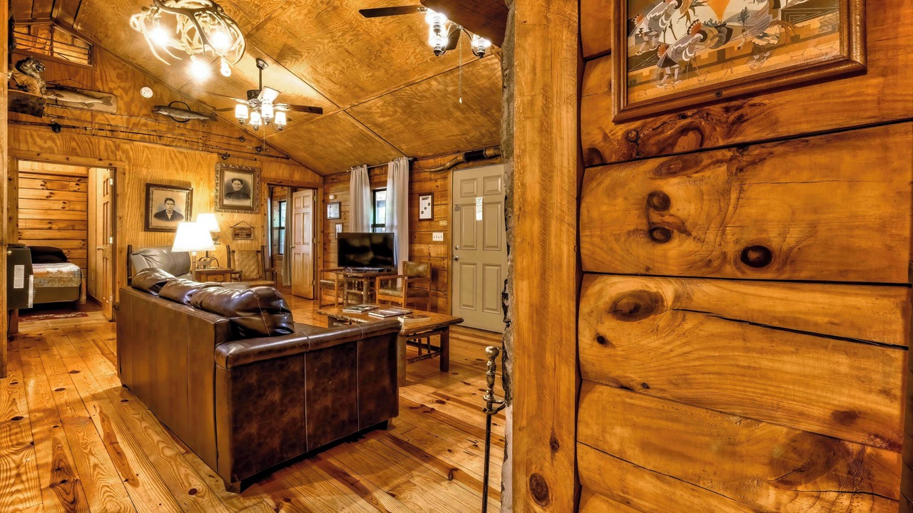 Photo of Livingroom in Cherokee