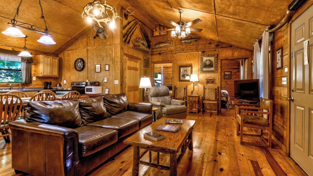 Photo of Livingroom in Cherokee