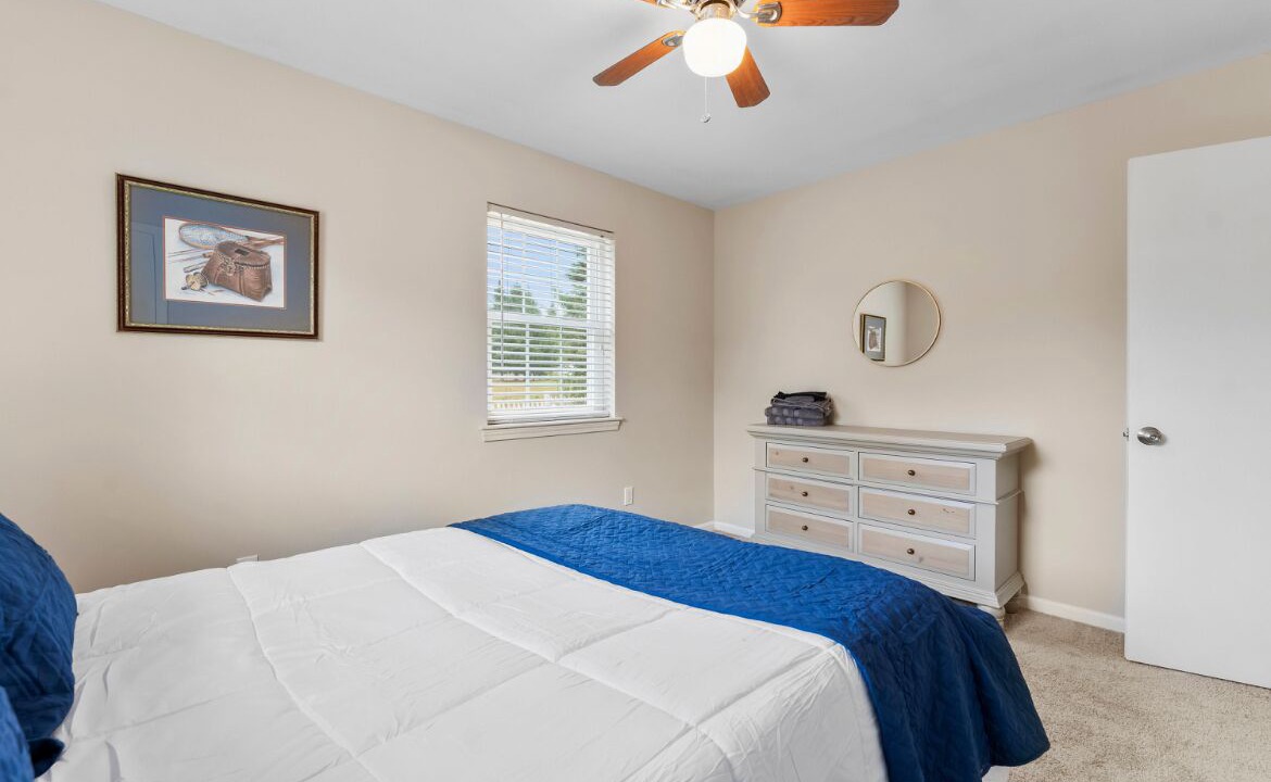 Photo of Bedroom in Warrensburg