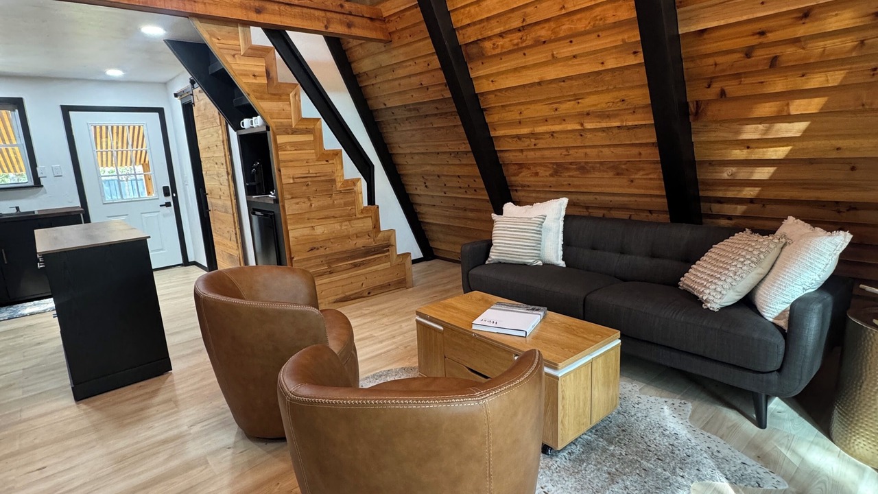 Photo of Livingroom in Guthrie