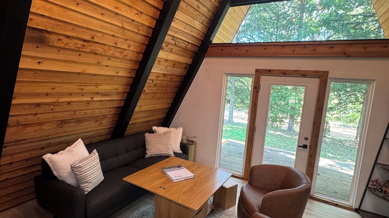 Photo of Livingroom in Guthrie