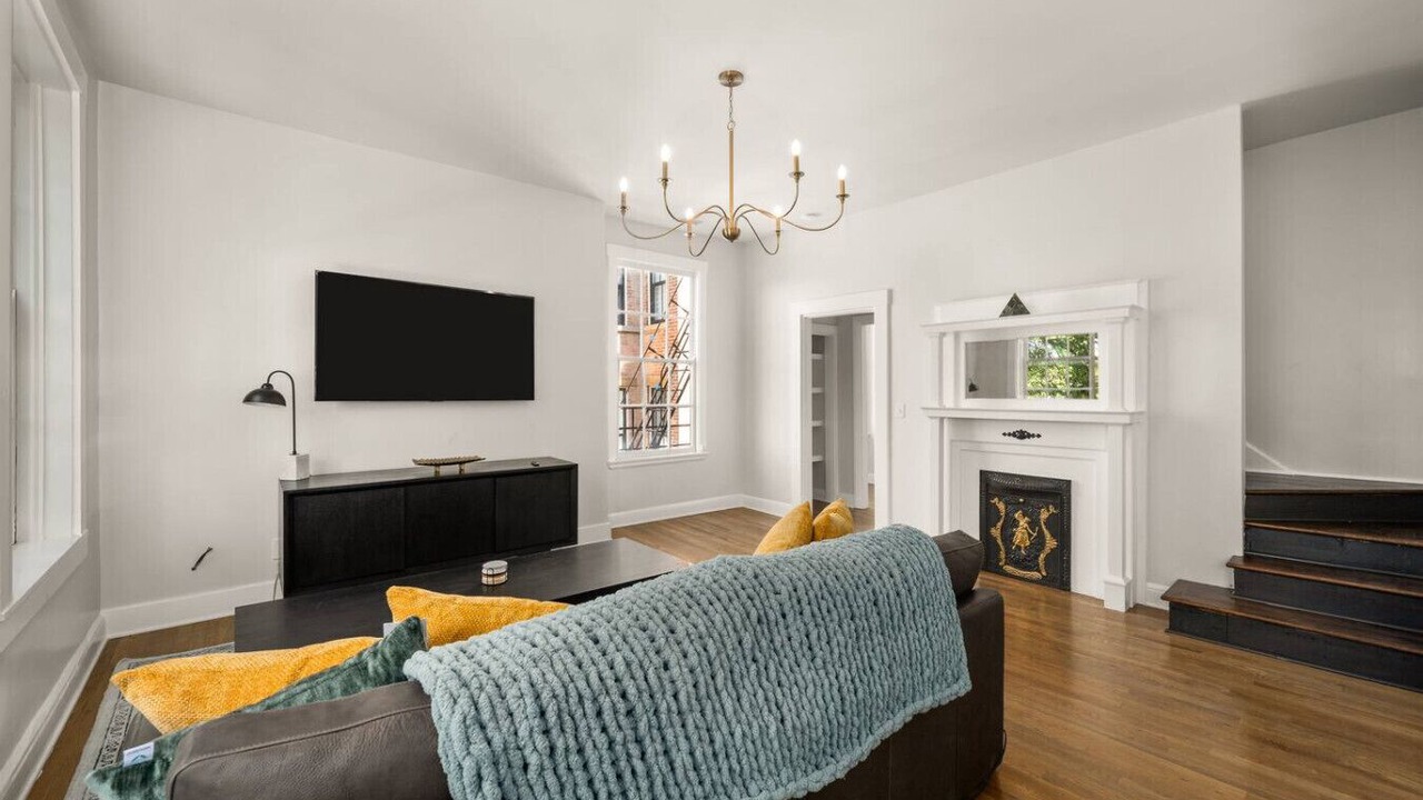 Photo of Livingroom in Pendleton