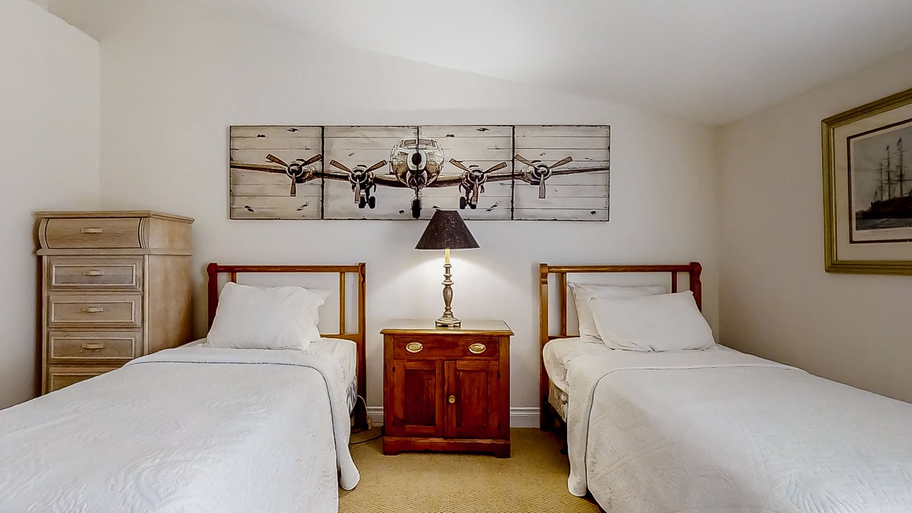 Photo of Bedroom in American Beach