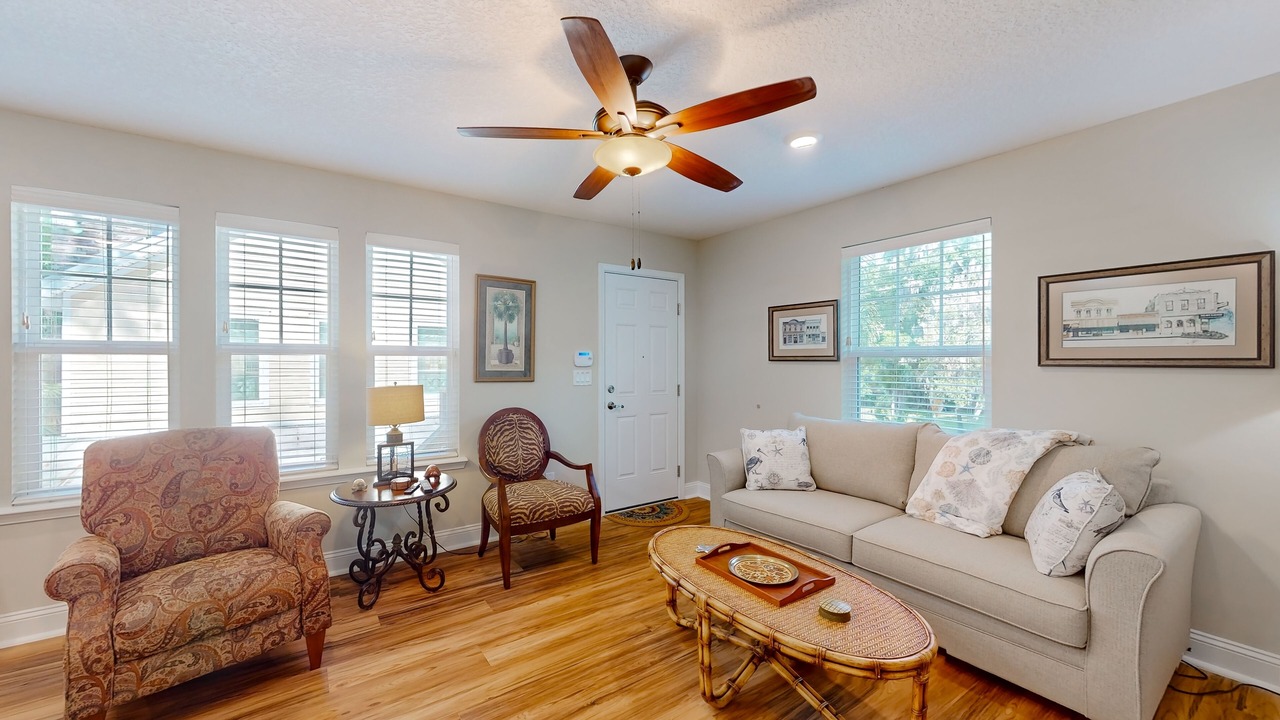 Photo of Livingroom in Fernandina Beach