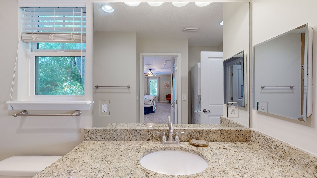Photo of Bathroom in Fernandina Beach