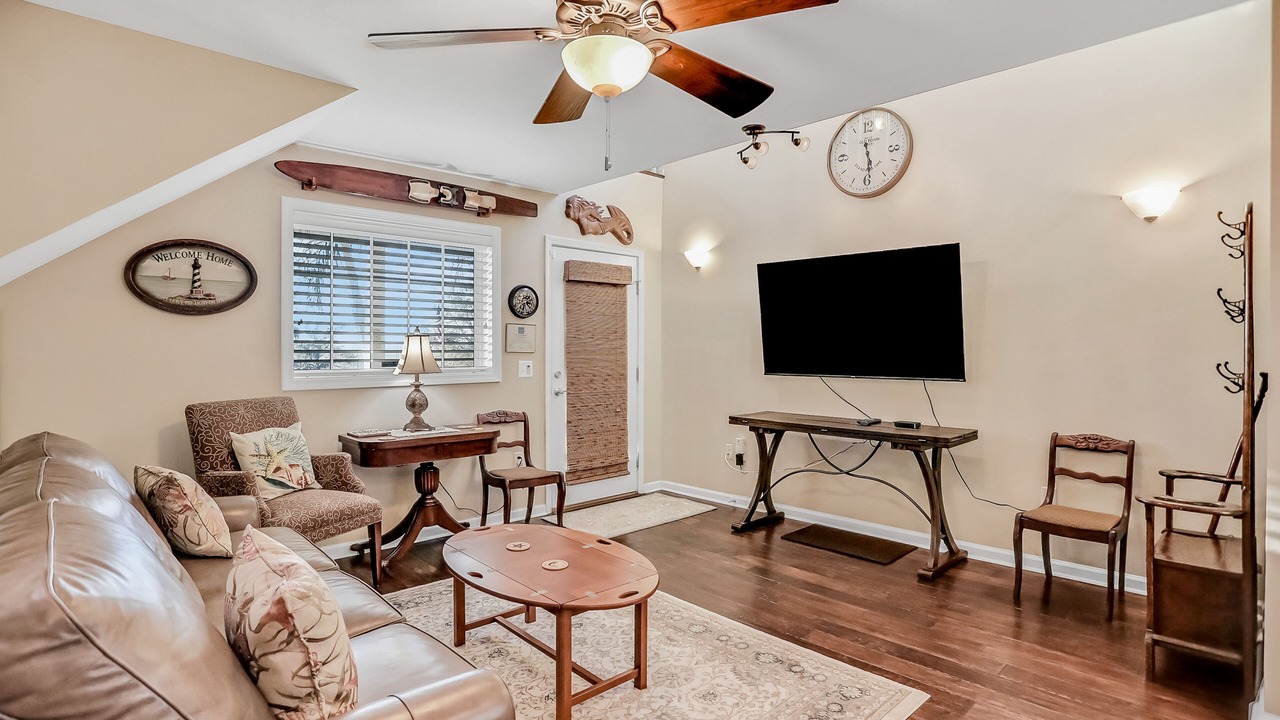 Photo of Livingroom in Fernandina Beach