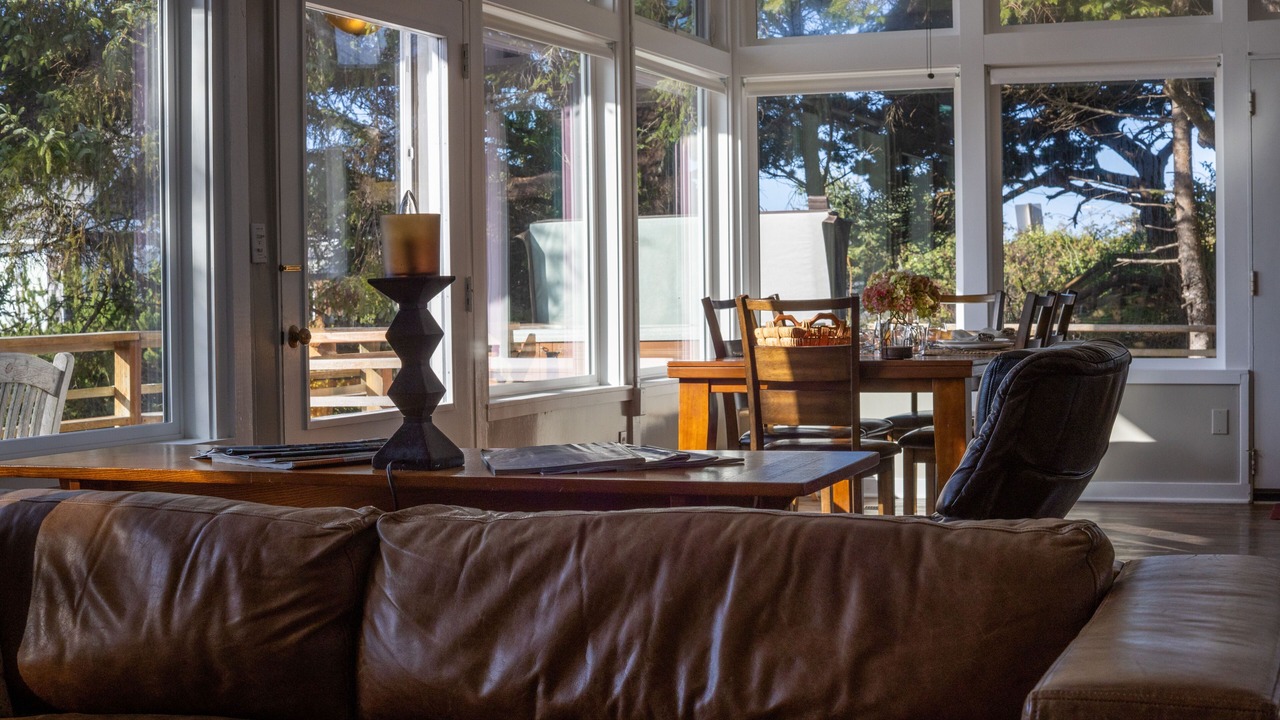 Photo of Livingroom in Lincoln City