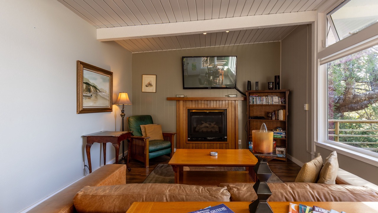 Photo of Livingroom in Lincoln City