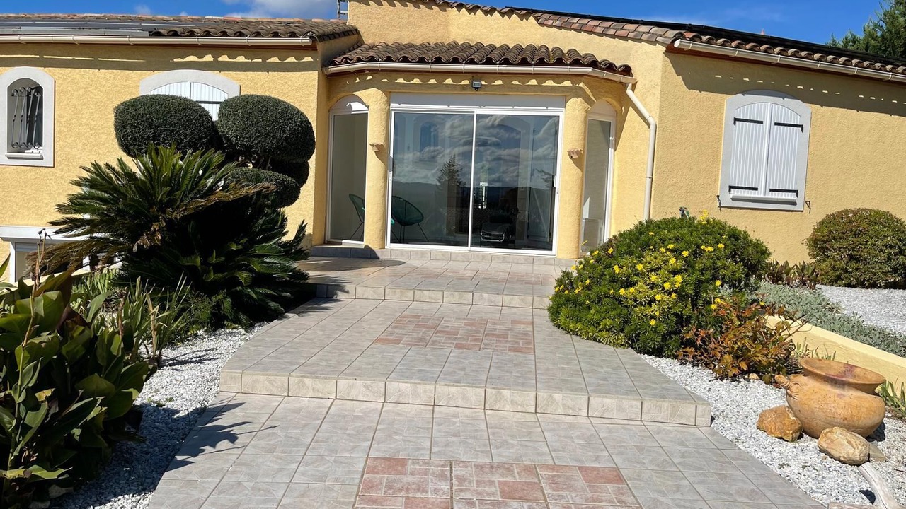 Photo of Outdoor in Trebes