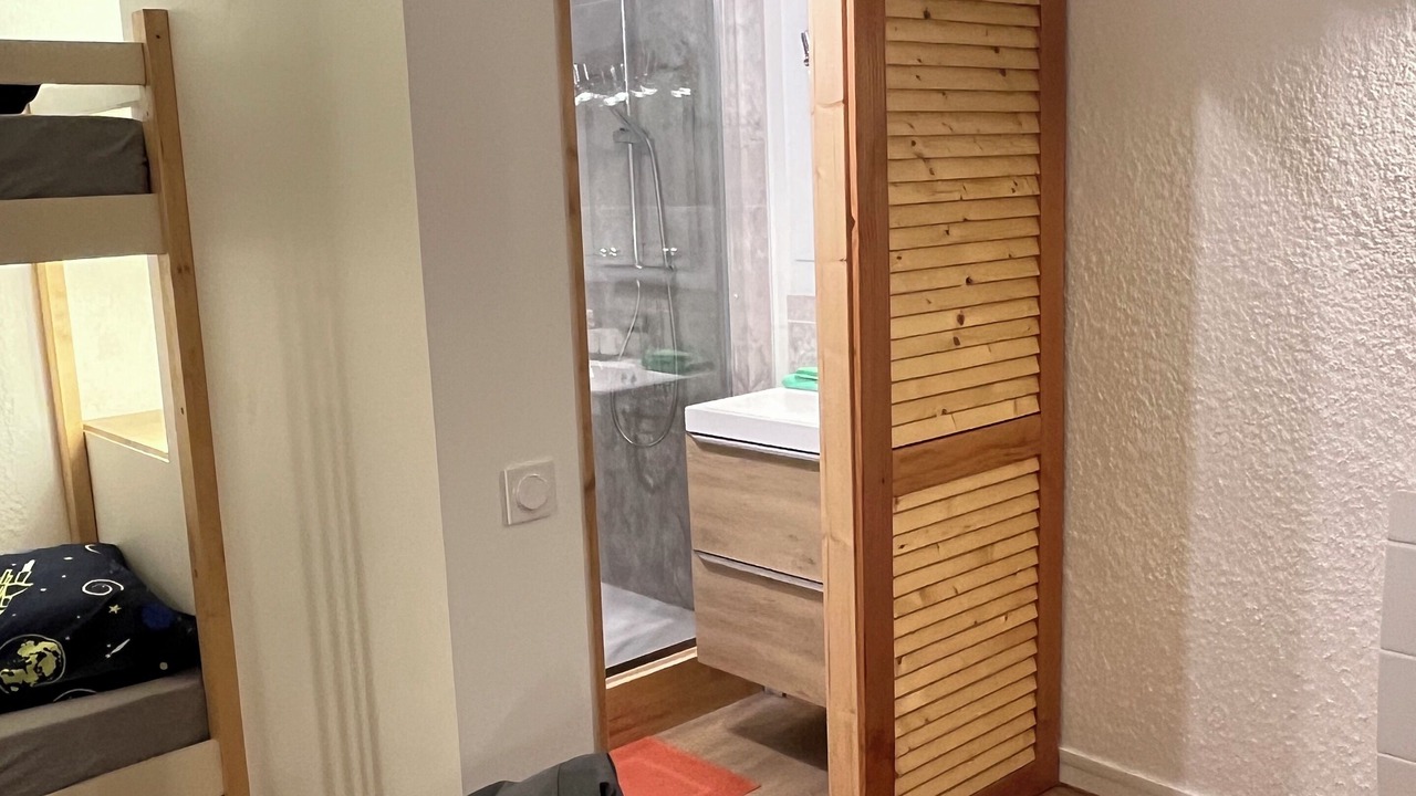 Photo of Bathroom in Hotonnes