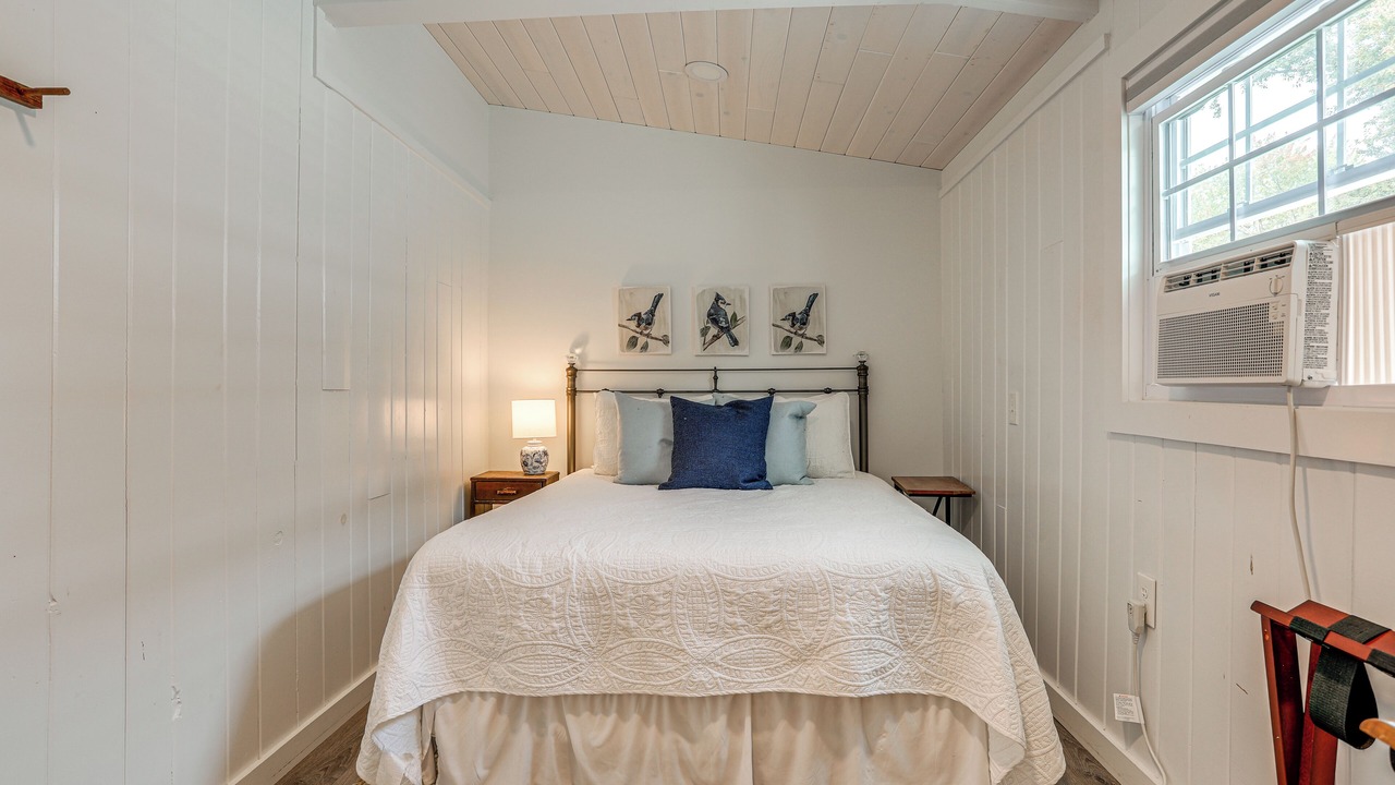 Photo of Bedroom in Ashville