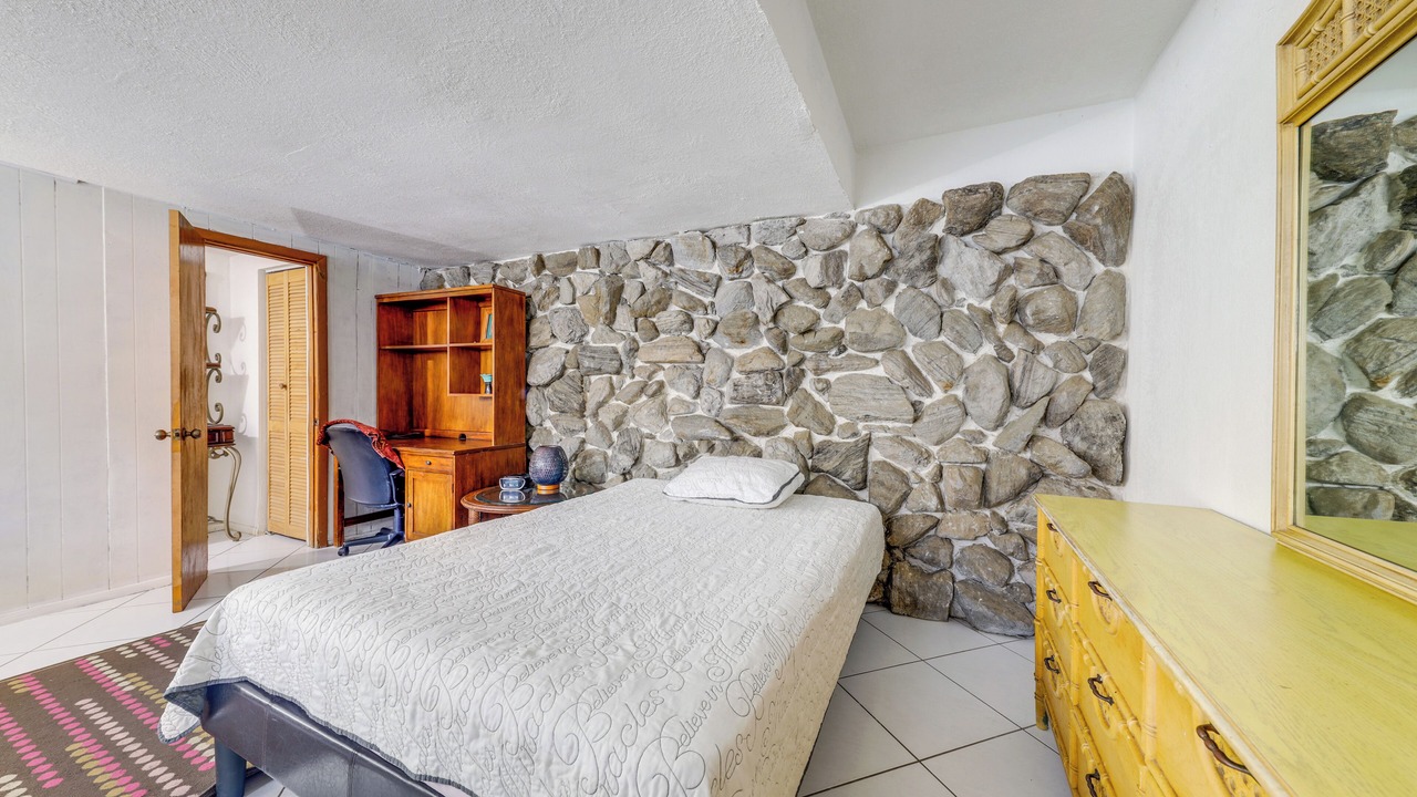 Photo of Bedroom in Miramar