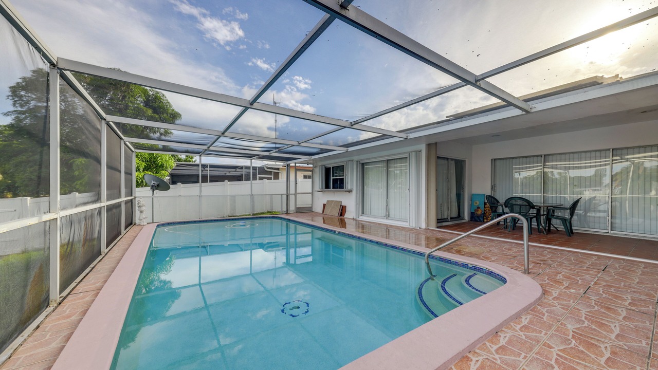 Photo of Outdoor in Miramar
