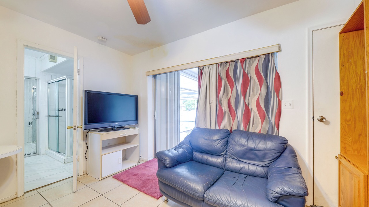 Photo of Livingroom in Miramar