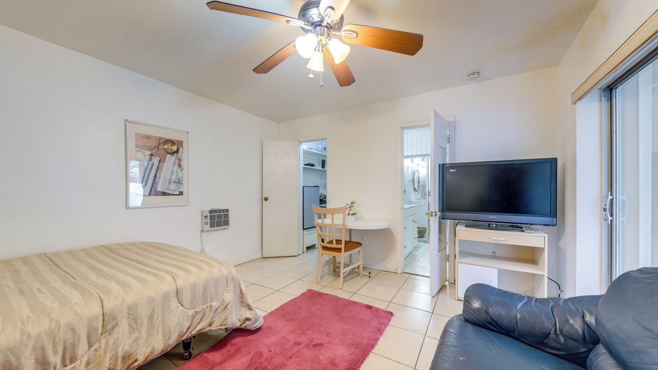 Photo of Bedroom in Miramar